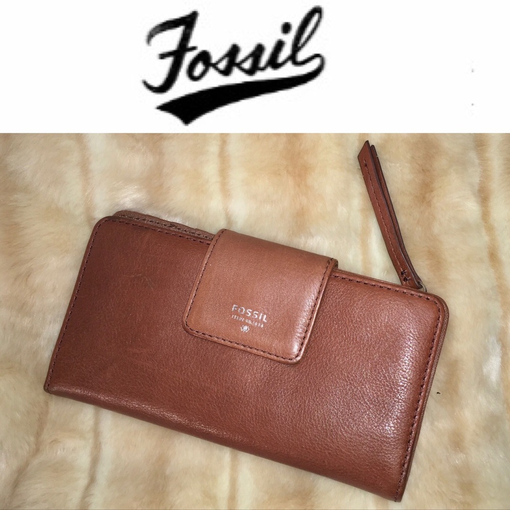 FOSSIL brown leather clutch wallet